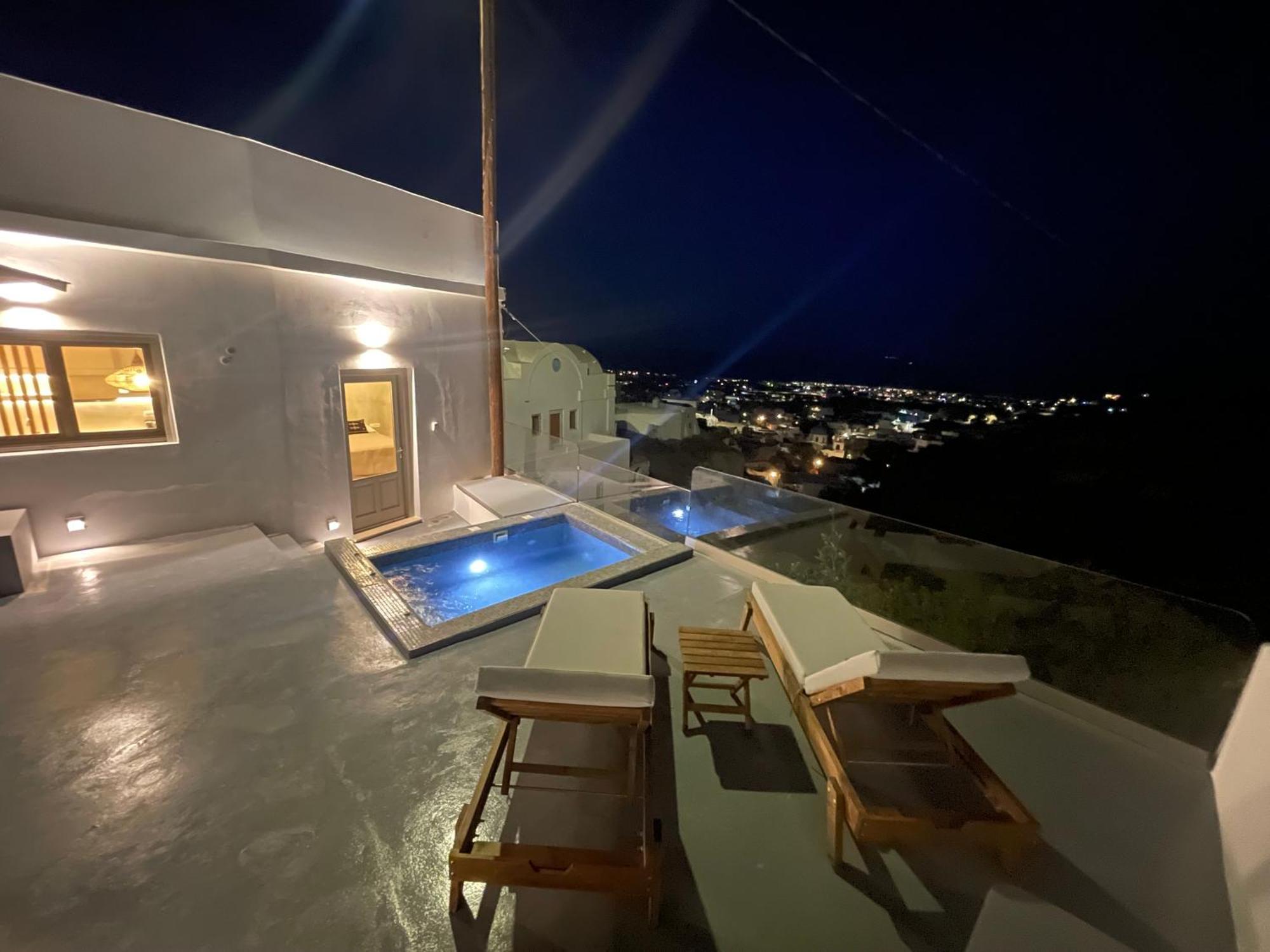 Solo Sole Santorini * Éxo Goniá